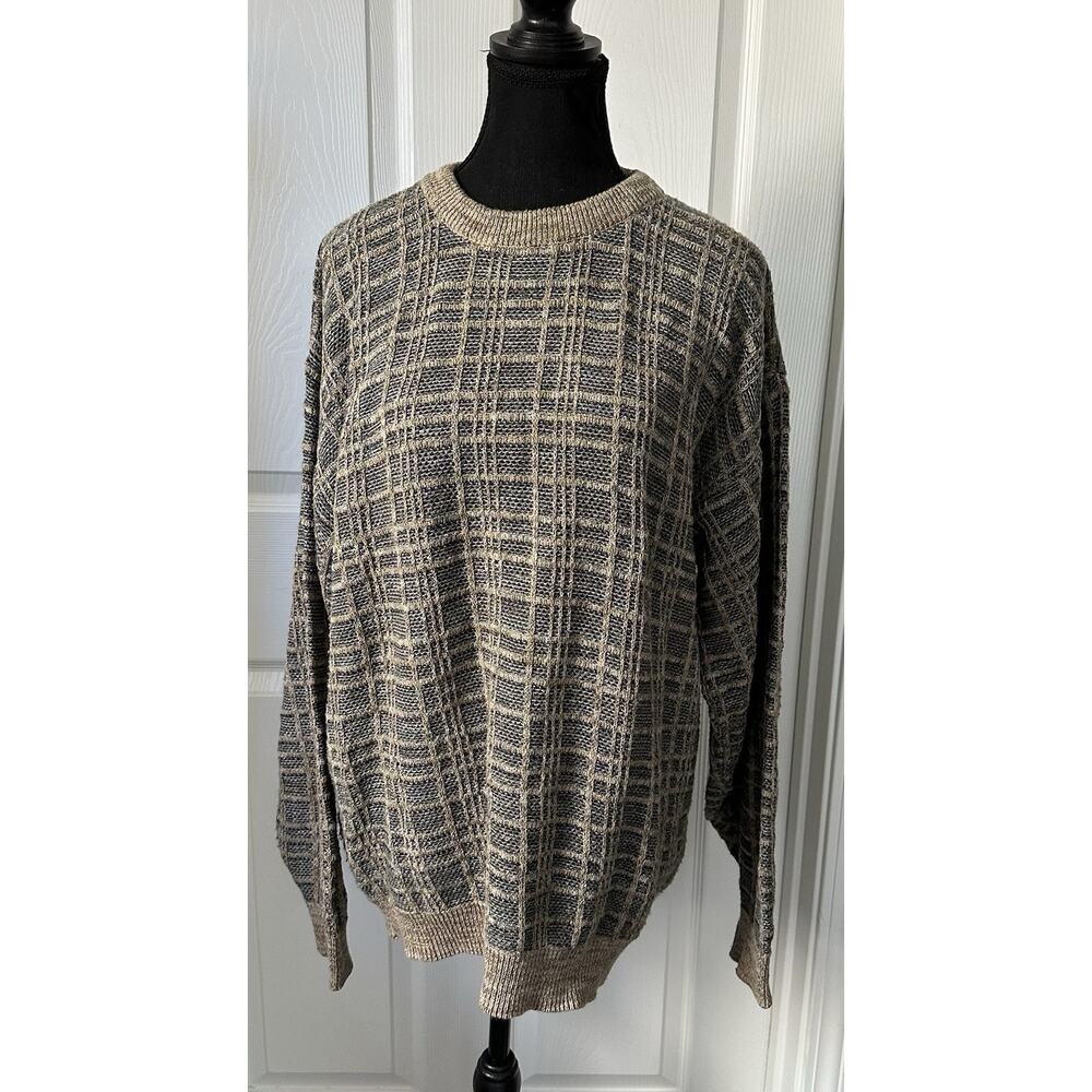 Men’s TSR Long Sleeve Sweater Size Large